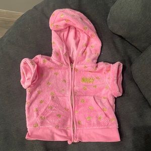 Girl’s Juicy Couture velour short sleeve zip up shirt, pink w/ gold hearts 2T.